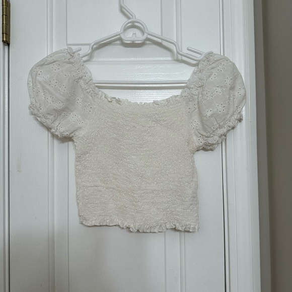 SHEIN Women’s Off the Shoulder Crop Top Small White Eyelet Puff Shoulder Stretch - Picture 3 of 4